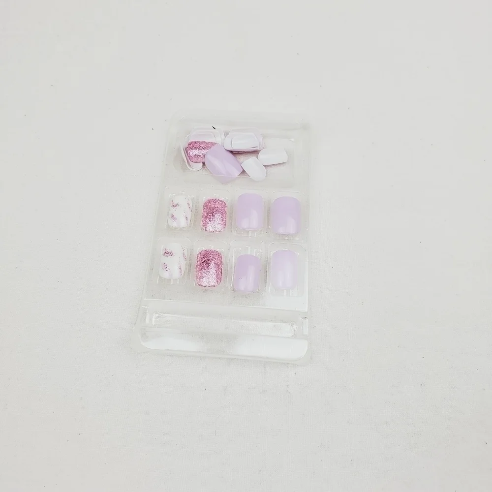 24 Pieces Fake Press On Nails